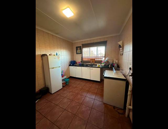 3 BEDROOM HOUSE FOR SALE IN NEW STATE AREA